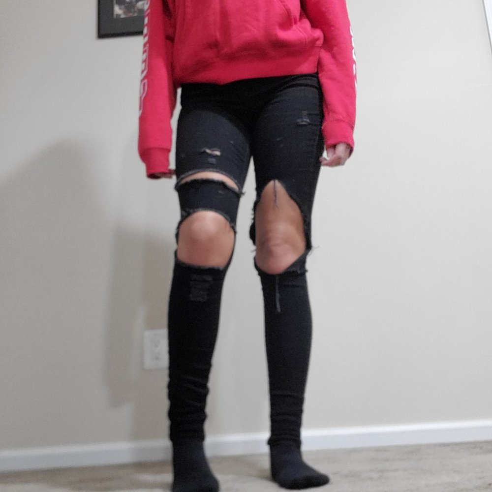 Ripped black jeans